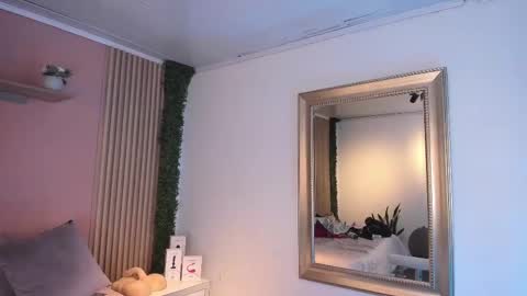 Stefany    online show from 02-13-25, 09:06