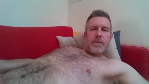 Snapshot of redandbluecloud chatting on 12-26-24, 09:44 Red online show from 12-26-24, 09:44