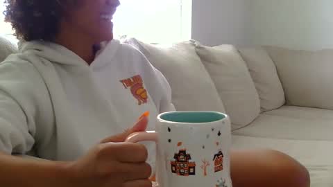 Redbonescarlet online show from 09-27-25, 05:40