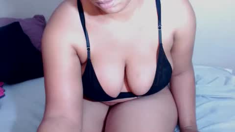 Snapshot of redbonexx22 chatting on 03-07-26, 06:54 redbonexx22 online show from 03-07-26, 06:54