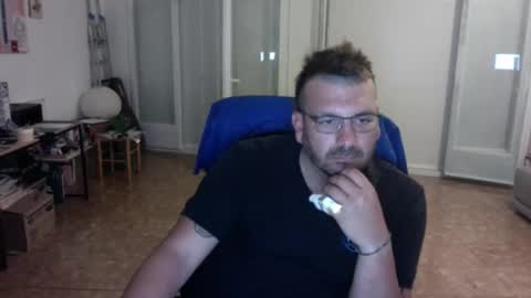 redbonezzzz online show from 05-06-26, 10:04
