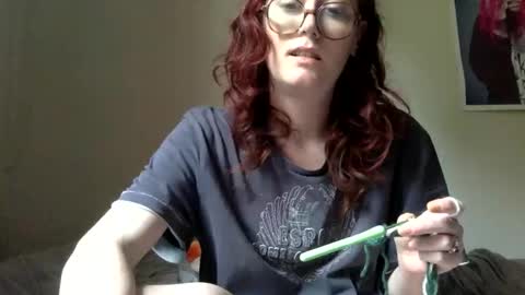redcassie666 online show from 05-10-26, 03:50