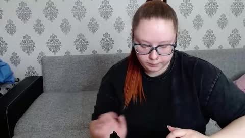 Snapshot of redchloee chatting on 10-26-25, 08:20 Chloe online show from 10-26-25, 08:20