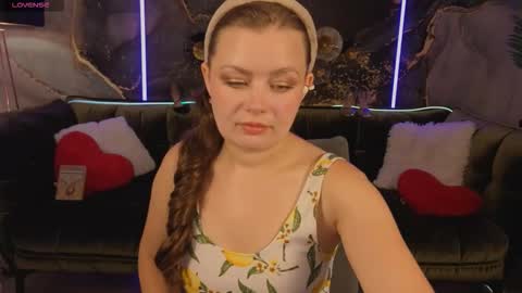 Lily online show from 09-12-25, 07:47