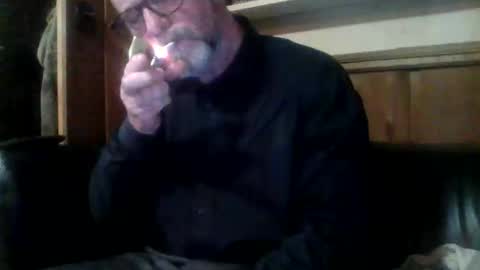 Snapshot of redfox60010 chatting on 11-23-25, 05:51 redfox60010 online show from 11-23-25, 05:51