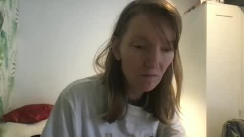 Snapshot of redfoxofficial chatting on 11-23-25, 03:34 Redfox online show from 11-23-25, 03:34