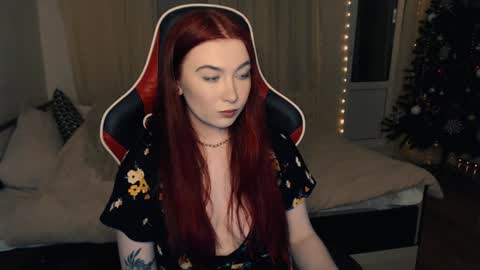 Snapshot of redhaired_kitty chatting on 12-26-24, 11:13 Lina online show from 12-26-24, 11:13