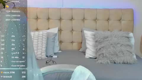 Snapshot of redhot_chilipeppers chatting on 02-23-25, 10:28 Lupe online show from 02-23-25, 10:28