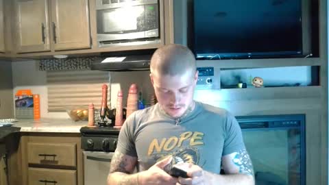 Snapshot of redinthebed chatting on 12-17-24, 11:38 InkedGinger online show from 12-17-24, 11:38