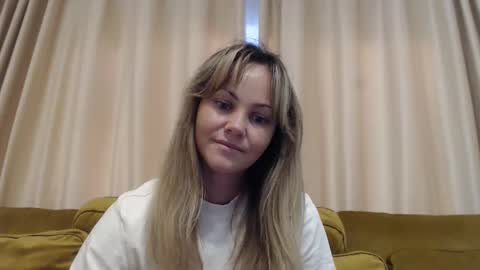 Snapshot of redjessica chatting on 09-22-25, 08:49 RedJessica online show from 09-22-25, 08:49