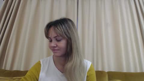 Snapshot of redjessica chatting on 11-09-25, 05:06 RedJessica online show from 11-09-25, 05:06