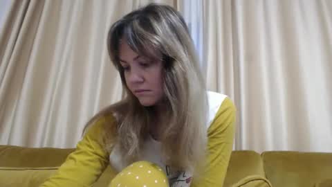 Snapshot of redjessica chatting on 01-10-26, 06:04 RedJessica online show from 01-10-26, 06:04