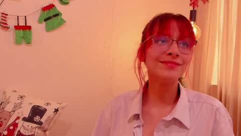 Snapshot of redmeloddy chatting on 12-10-24, 07:54 Meloddy online show from 12-10-24, 07:54