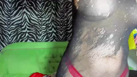 MIA online show from 03-01-25, 06:43