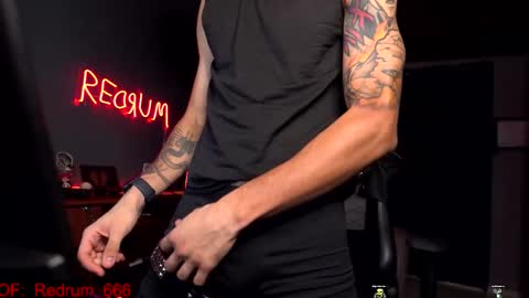 Red online show from 10-08-25, 04:59