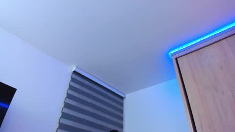 redski77 online show from 12-26-24, 08:18