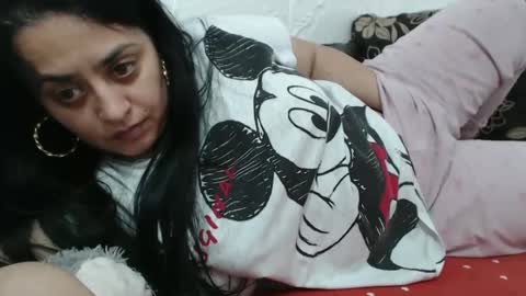 Snapshot of reeapassion chatting on 01-17-25, 10:34 Reea online show from 01-17-25, 10:34