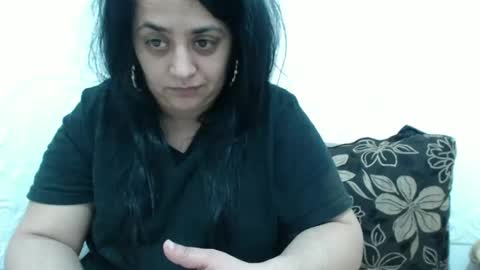 Snapshot of reeapassion chatting on 02-07-25, 12:09 Reea online show from 02-07-25, 12:09