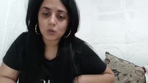 Snapshot of reeapassion chatting on 10-13-25, 06:19 Reea online show from 10-13-25, 06:19