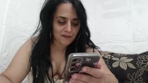 Reea online show from 11-09-25, 07:23