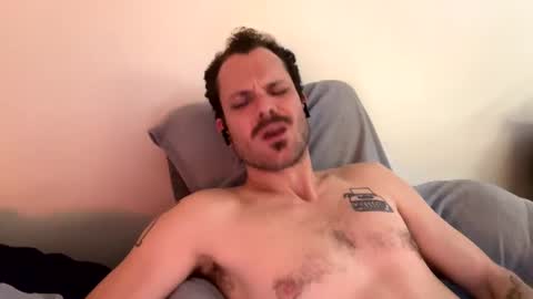 Snapshot of reed_thomas chatting on 12-31-24, 06:37 Reed Thomas online show from 12-31-24, 06:37