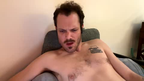 Snapshot of reed_thomas chatting on 01-02-25, 07:23 Reed Thomas online show from 01-02-25, 07:23