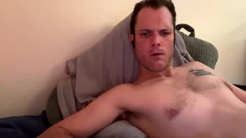 Snapshot of reed_thomas chatting on 12-14-25, 01:00 Reed Thomas online show from 12-14-25, 01:00