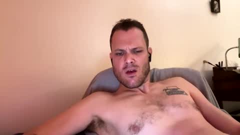 Snapshot of reed_thomas chatting on 12-22-25, 12:07 Reed Thomas online show from 12-22-25, 12:07