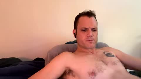 Snapshot of reed_thomas chatting on 01-06-26, 05:44 Reed Thomas online show from 01-06-26, 05:44