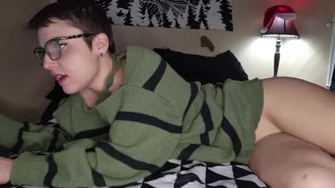 Kenzie online show from 12-22-24, 05:56