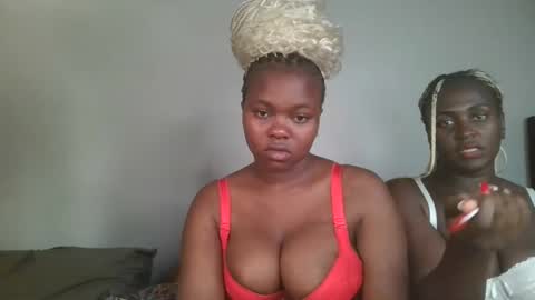 Snapshot of reenie_barbie chatting on 02-11-25, 07:38 barbie online show from 02-11-25, 07:38