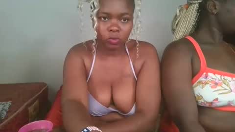 Snapshot of reenie_barbie chatting on 02-12-25, 05:26 barbie online show from 02-12-25, 05:26