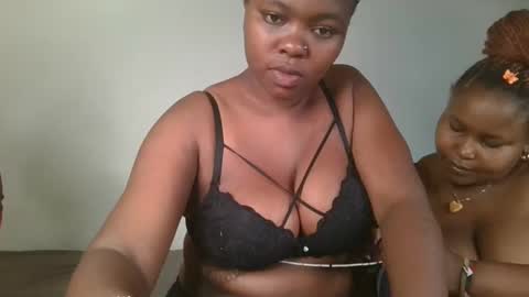 Snapshot of reenie_barbie chatting on 02-13-25, 07:10 barbie online show from 02-13-25, 07:10