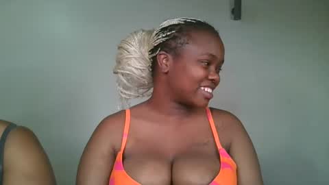 Snapshot of reenie_barbie chatting on 02-16-25, 09:27 barbie online show from 02-16-25, 09:27