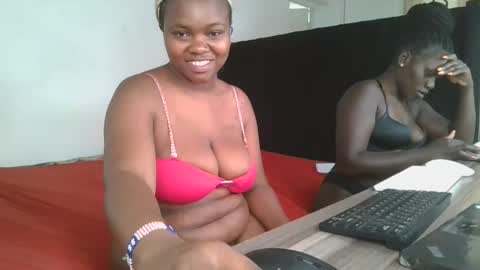 Snapshot of reenie_barbie chatting on 02-21-25, 05:46 barbie online show from 02-21-25, 05:46