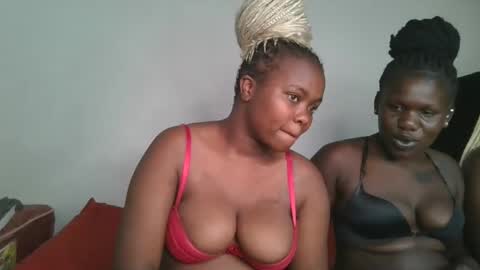 Snapshot of reenie_barbie chatting on 02-22-25, 09:12 barbie online show from 02-22-25, 09:12