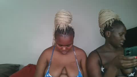 Snapshot of reenie_barbie chatting on 02-23-25, 06:39 barbie online show from 02-23-25, 06:39