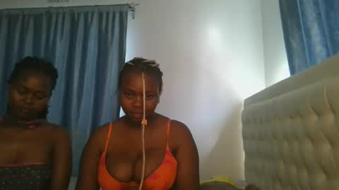 Snapshot of reenie_barbie chatting on 02-26-25, 06:26 barbie online show from 02-26-25, 06:26