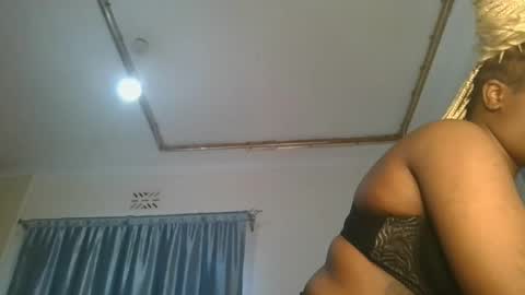 Snapshot of reenie_barbie chatting on 02-27-25, 04:20 barbie online show from 02-27-25, 04:20