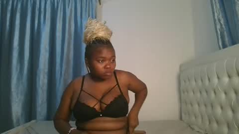 Snapshot of reenie_barbie chatting on 02-27-25, 09:25 barbie online show from 02-27-25, 09:25