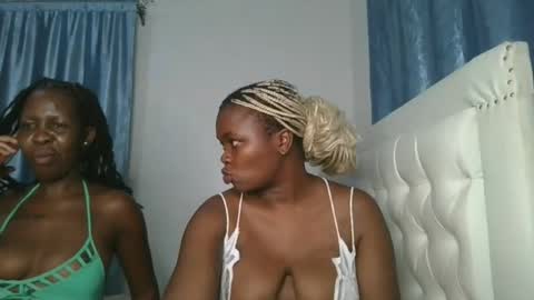 Snapshot of reenie_barbie chatting on 03-08-25, 07:09 barbie online show from 03-08-25, 07:09