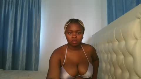 Snapshot of reenie_barbie chatting on 03-09-25, 05:44 barbie online show from 03-09-25, 05:44