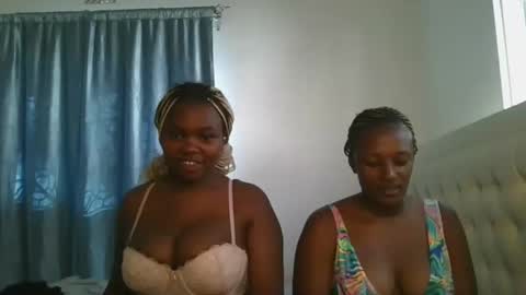 Snapshot of reenie_barbie chatting on 03-12-25, 02:01 barbie online show from 03-12-25, 02:01