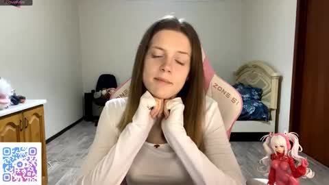 Snapshot of regeniastetson chatting on 09-23-25, 03:48 Lucy online show from 09-23-25, 03:48