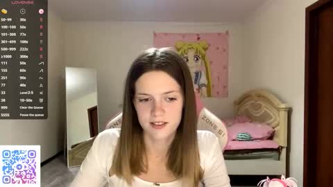 Snapshot of regeniastetson chatting on 09-30-25, 04:12 Lucy online show from 09-30-25, 04:12