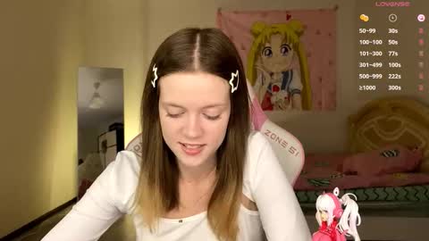 Snapshot of regeniastetson chatting on 10-28-25, 12:09 Lucy online show from 10-28-25, 12:09