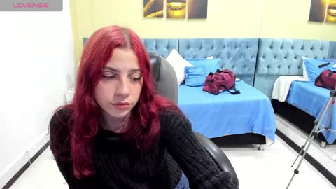 Snapshot of regina_blum chatting on 02-20-25, 03:01 Regina online show from 02-20-25, 03:01