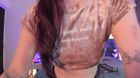 Snapshot of regina_blum chatting on 11-28-25, 12:41 Regina online show from 11-28-25, 12:41