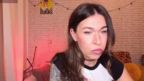 Snapshot of reginahawkinss chatting on 11-04-25, 08:57 ReginaHawkinss online show from 11-04-25, 08:57