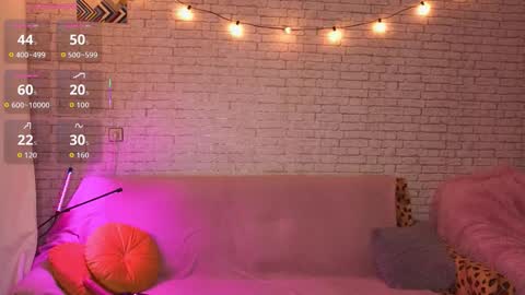 Snapshot of reginahawkinss chatting on 11-20-25, 10:37 ReginaHawkinss online show from 11-20-25, 10:37